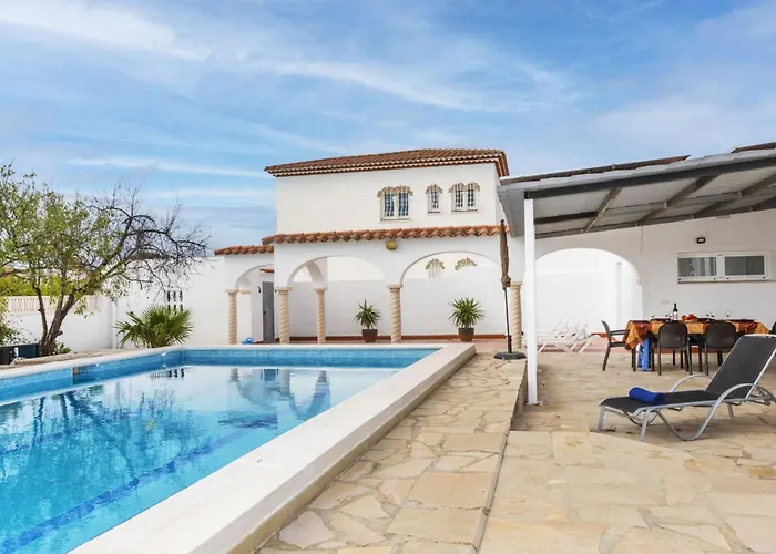 Junque-verdure By Interhome *